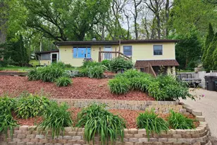 400 Woodcrest Ln, Milton, WI 53563 - Photo 2