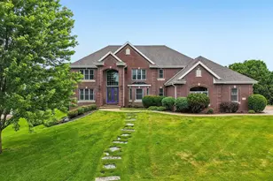 25 Turnwood Cir, Madison, WI 53593 - Photo 2
