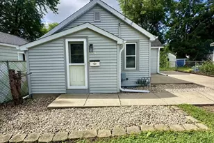 1841 Heath Ave, Madison, WI 53704 - Photo 2