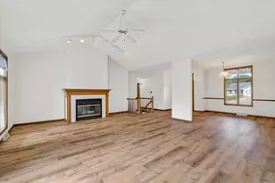720 Waveland Rd, Janesville, WI 53548 - Photo 10