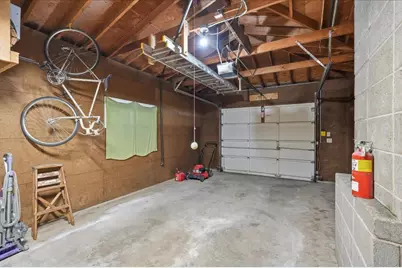 6105 Queens Way, Monona, WI 53716 - Photo 38