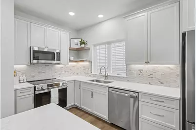 5222 Inspiration Way, Fitchburg, WI 53711 - Photo 2