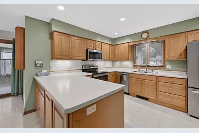 109 Edward Street, Verona, WI 53593 - Photo 6