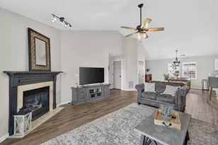 3130 Dorchester Way, Madison, WI 53719 - Photo 4