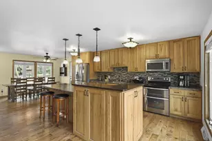 5 Yorktown Cir, Madison, WI 53711 - Photo 6
