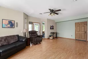 8317 Mansion Hill Ave, Madison, WI 53719 - Photo 10
