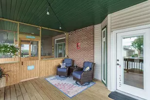 8317 Mansion Hill Ave, Madison, WI 53719 - Photo 6