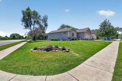 1502 N Tamarack Street #18, Delavan, WI 53515 - Photo 2