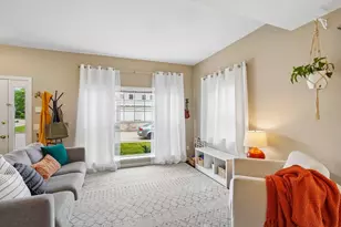 2941 Holborn Cir, Madison, WI 53718 - Photo 16