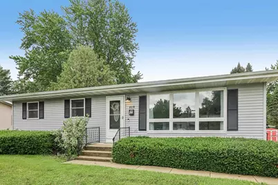809 West Street, Stoughton, WI 53589 - Photo 2