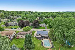 809 West St, Stoughton, WI 53589 - Photo 4