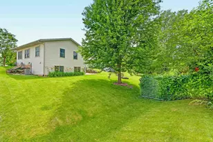 19 Cordelia Cres, Madison, WI 53704 - Photo 32