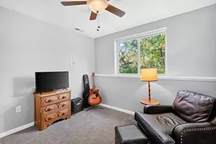 19 Cordelia Cres, Madison, WI 53704 - Photo 22