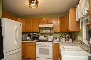 225 Pioneer Dr, Johnson Creek, WI 53038 - Photo 12