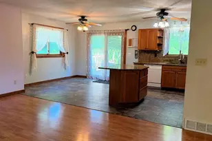 338 South St, DeForest, WI 53532 - Photo 8