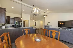 306 E Highland Ave, Fort Atkinson, WI 53538 - Photo 10