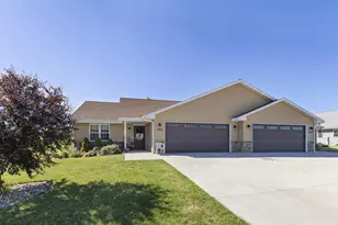 306 E Highland Ave, Fort Atkinson, WI 53538 - Photo 1