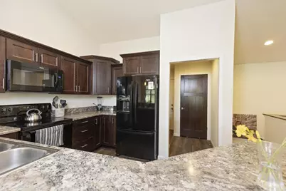 306 E Highland Avenue, Fort Atkinson, WI 53538 - Photo 6