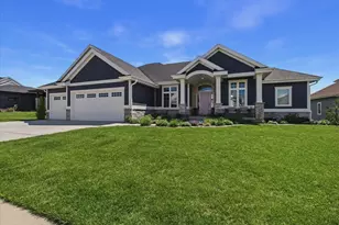 2012 Paris Ln, Cottage Grove, WI 53527 - Photo 4