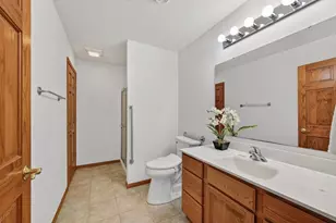 669 Springbrook Cir, DeForest, WI 53532 - Photo 34