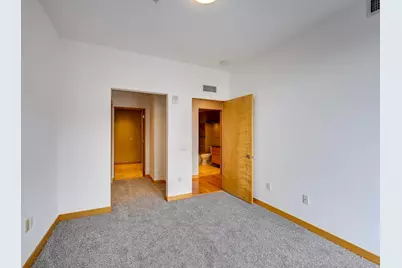 309 W Washington Avenue #905, Madison, WI 53703 - Photo 24