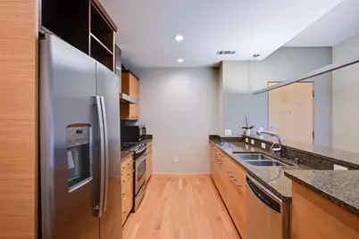 309 W Washington Avenue #905, Madison, WI 53703 - Photo 16