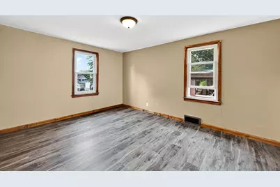 901-903 2nd Street, New Glarus, WI 53574 - Photo 8
