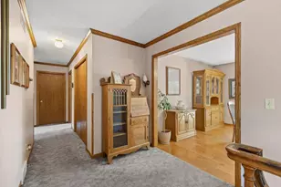 6635 Sunset Dr, Verona, WI 53593 - Photo 12