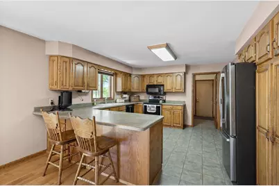 6635 Sunset Drive, Verona, WI 53593 - Photo 10