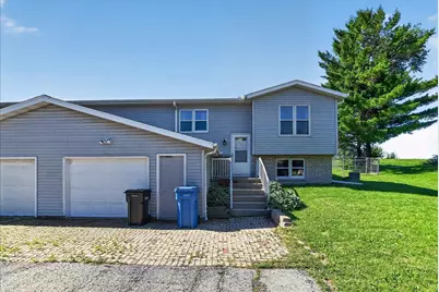 2267 Manley Drive, Sun Prairie, WI 53590 - Photo 2