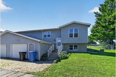 2267 Manley Drive, Sun Prairie, WI 53590 - Photo 2