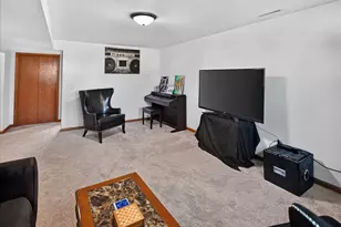 2267 Manley Dr, Sun Prairie, WI 53590 - Photo 34