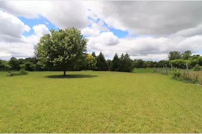 2209 S Ellis Road, Janesville, WI 53548 - Photo 22