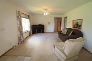 2209 S Ellis Rd, Janesville, WI 53548 - Photo 6