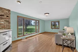 1270 Hillside Rd, Edgerton, WI 53534 - Photo 4