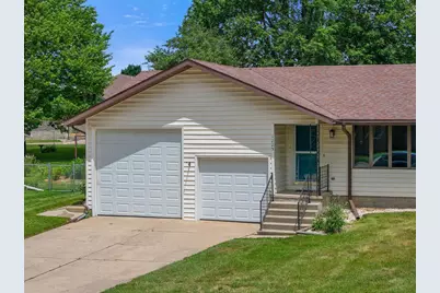 1225 17th Street, Reedsburg, WI 53959 - Photo 2
