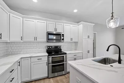 533 Redan Drive, Madison, WI 53593 - Photo 4