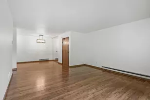 841 N Gammon Rd, Madison, WI 53717 - Photo 8