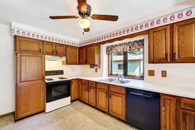 409 Riverwood Bend, DeForest, WI 53532 - Photo 14