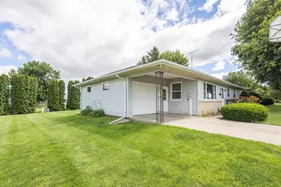 415 W Benton Street, Cuba City,  53807 - Photo 28