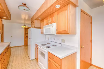 415 W Benton Street, Cuba City,  53807 - Photo 6