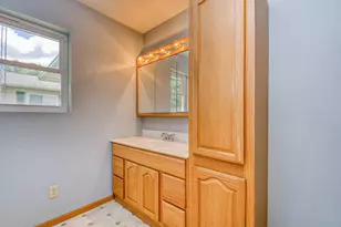415 W Benton St, Cuba City,  53807 - Photo 12