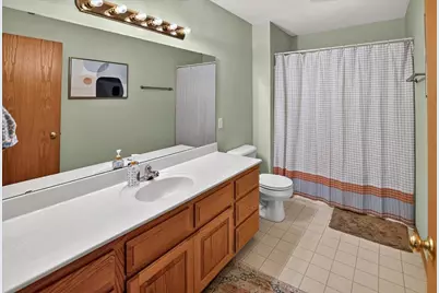 3212 Dorchester Way, Madison, WI 53719 - Photo 10