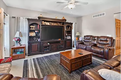 5150 Crescent Oaks Drive, Madison, WI 53704 - Photo 8