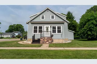 621 Dallas Street, Sauk City, WI 53583 - Photo 2