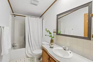 526 Freedom Ln, Wisconsin Dells, WI 53965 - Photo 12