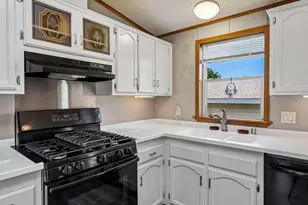 504 Harbor Heights Dr, Racine, WI 53185 - Photo 20