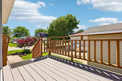 504 Harbor Heights Drive, Racine, WI 53185 - Photo 6