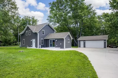 570 Academy Drive, Edgerton, WI 53534 - Photo 2