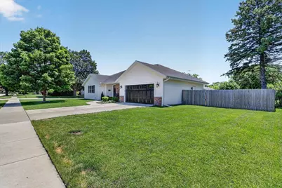 2232 Rutledge Avenue, Janesville, WI 53545 - Photo 2